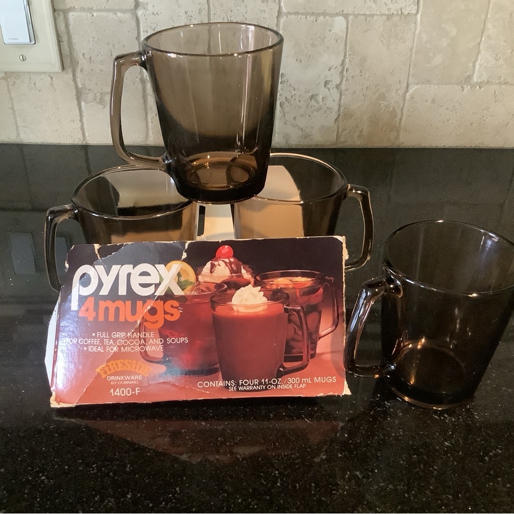 Corningware Brown Coffee & Tea mugs